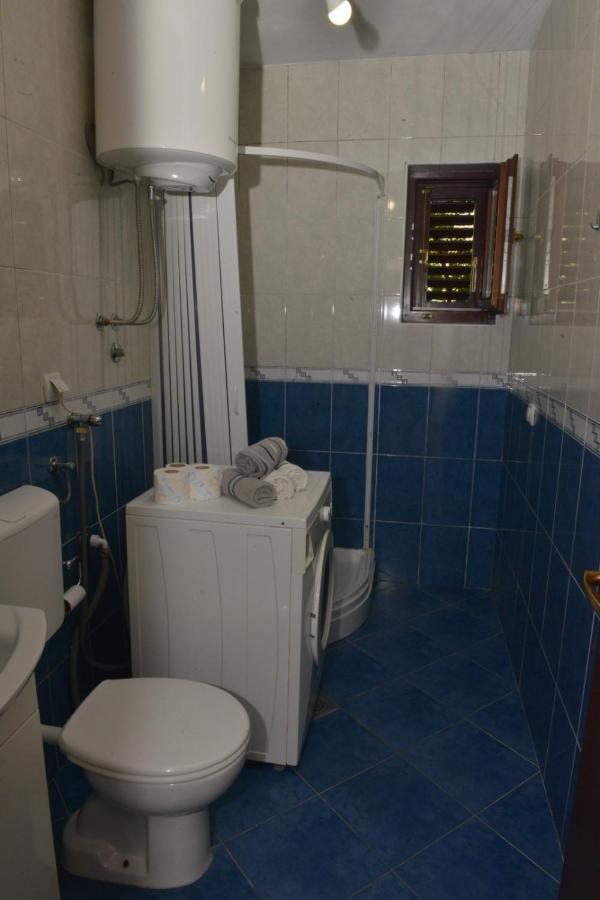 D Apartment コトル エクステリア 写真